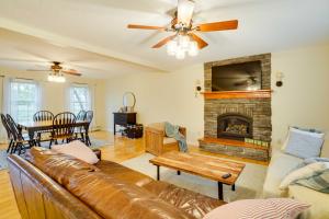 Lakefront Homer Abode with Patio and Backyard!