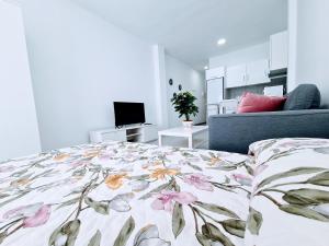 VV Claramar Playa "by henrypole home"