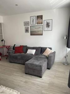 Appartements 600m Gare et 400m Gem: lit double, wifi fibre : photos des chambres