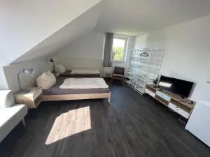 Hotel zum Kreidesee, kein Urlaubshotel ! - Lamstedt