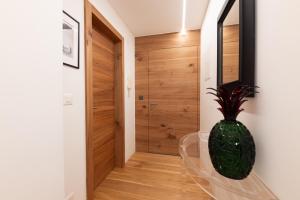 New! Cozy, central apartment with a stunning view