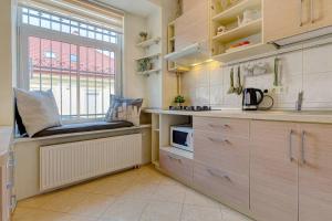 Private Entrance-2 ROOMS-OLD TOWN- Free Parking