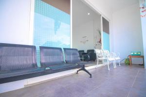 Villa Biru with Private Pool & Balcony