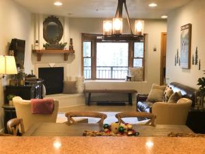 Bear Creek Lodge 111 by Alpine Lodging Telluride