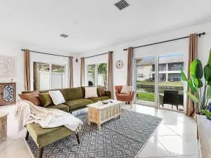 Moroccan Lakefront Retreat- 8 min to PNK Stadium - Lauderdale Lakes