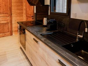 Évasion luxueuse avec spa privatif, golf et activités pour tous au Chambon-sur-Lignon - FR-1-582-369