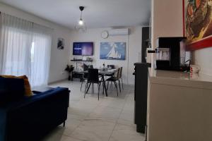 Family friendly house with a swimming pool Vrana, Biograd - 21875