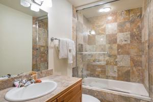 Bear Creek Lodge 110 by Alpine Lodging Telluride