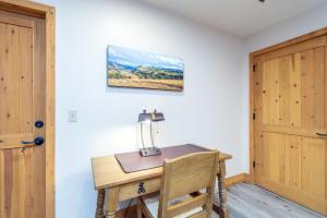 Bear Creek Lodge 105A by Alpine Lodging Telluride