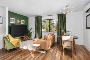 Manzanita Rest