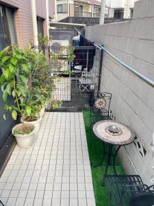 桜の宿28 square meter king size bed with sofa bed, garden room102