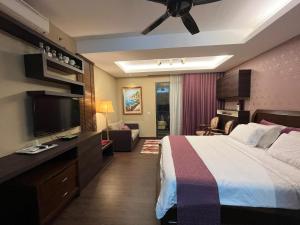 Guest StudioSuite Condominum Near Batu Caves