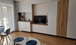 Ap CALAS No1 2A, AC, Free Parking