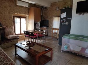 Nikos Stone Guest House