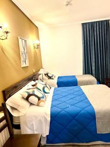 Double with Extra Bed room in Hostal Sonsoles Madrid-Centro