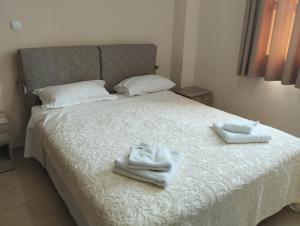 Στη Στοά Βαρβουτσή Στούντιο Νούμερο 4