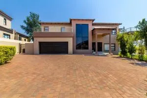 #AlimamaSpaces:The Chiwa's Mansion - Monavoni