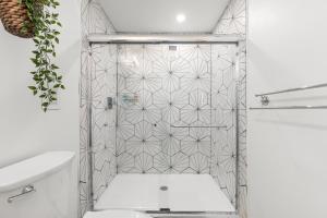 Opulent 2 Bedroom Getaway