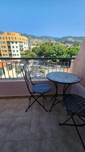 Garden and Seaview Apartment - Free Parking