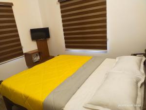 Family Cottage at Merlys Fruit Garden, Thattekkad