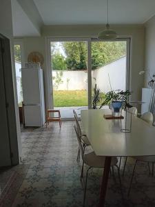 Spacieux Appartement 1 chambre double & jardin