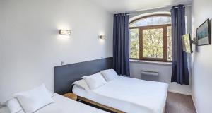Hotels Sure Hotel by Best Western Annecy : Appartement 2 Chambres avec 2 Lits Queen-Size et 1 Lit Simple - Non-Fumeurs