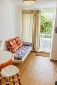 Kings Apartments 202