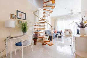 Book Inn Golf Park Sunny Cozy Apartment near the Ocean with large double terraces, fiber WIFI, 3 pools, bbq Tenerife South