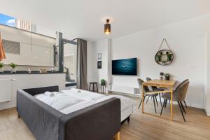 LAM Yacht Club - TERRACE 10m2