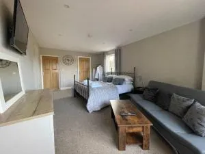 Eden’s Annexe - Cliburn