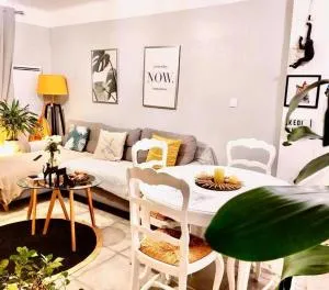 Appartement T3 avec balcon, centre 15’ à pied - Pont de lʼArc