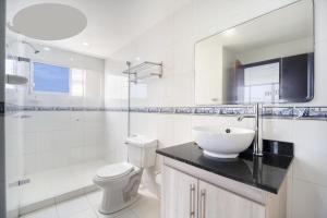 AL-1C APARTAMENTO DE 1 ALCOBA CERCA AL MAR AIRE ACONDICIONADO WIFi Y PISCINA