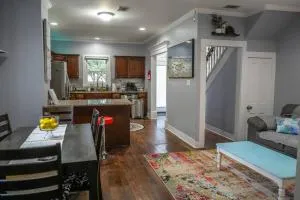 Historic Coastal Haven- Pet Friendly Fast Wi-Fi - Ocean View