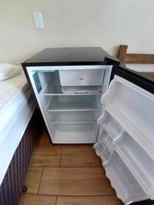 suite 01 com Varanda -Avenida Hospedagem