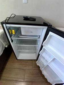 Suíte 03 com Varanda - Avenida Hospedagem