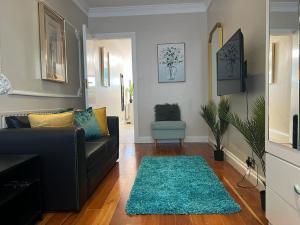 JANS HAVEN Wembley Park - lovely 1 bedroom flat, sleeps 4, free parking, 10 minutes from Wembley stadium and Wembley Park station