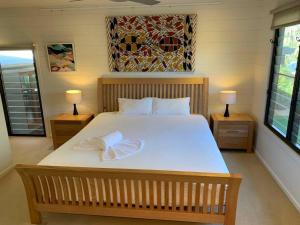 Archies Beach Abode - 50m to beach, sleeps up to 14