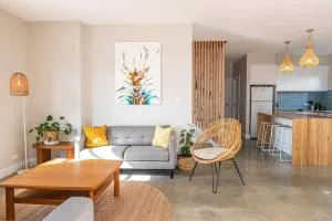 Yellow Door Beach Retreat - Carrickalinga