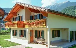 Beautiful Apartment In Lamon With Wifi - Sovramonte