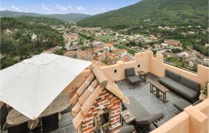 Maisons de vacances Gorgeous Home In Contes With Kitchen : photos des chambres