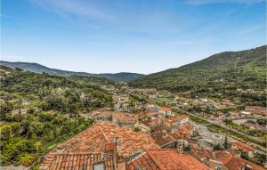 Maisons de vacances Gorgeous Home In Contes With Kitchen : photos des chambres