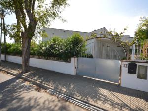 Casa vintage con piscina, WiFi y jardín en zona tranquila de Sant Pere Pescador - ES-89-120