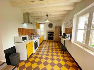 Gîte Rénové en Tuffeau avec Jardin, Animaux Bienvenus - FR-1-381-556