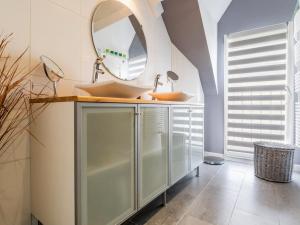 Maisons de vacances Gite charmant a Guerande: 3 ch., jardin clos, proche plages et commerces, parking prive, wifi inclus - FR-1-306-1259 : photos des chambres