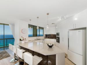 Style and Amazing Views-Sub Penthouse