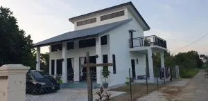 Laman Opah - Merlimau