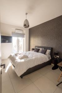 AIOLOS GLYFADA super lux suite 5 sea view