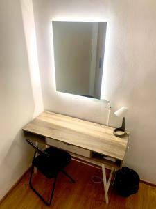 Comfy, nice and small room in Krakow (no window)