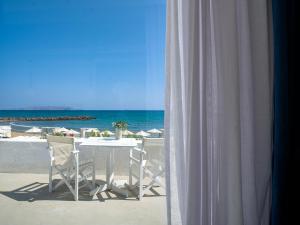 Bungalow Seafront room in Knossos Beach Bungalows Suites Resort & Spa