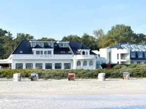 Hotel Seeschlösschen - Weissenhäuser Strand